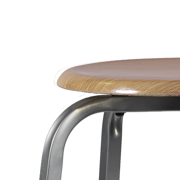 Kruk 50 cm met verspringende voetensteun – HPL zitting zwart frame