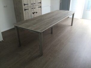 Natuurlijke tafel 150x100x73cm – Verrijdbaar foto 2