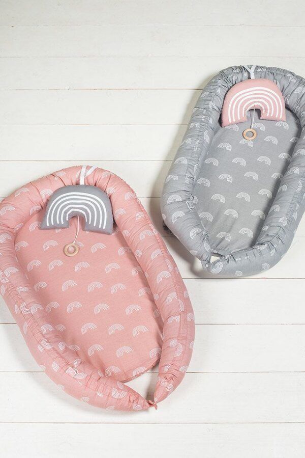 Jollein Babynestje Rainbow grey – met regenboogjes grijs