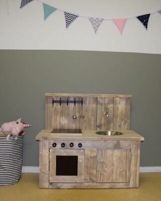 steigerhouten kinderkeuken