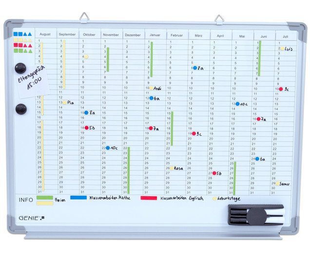 Jaarplanner, met magnetische symbolen en markeringen