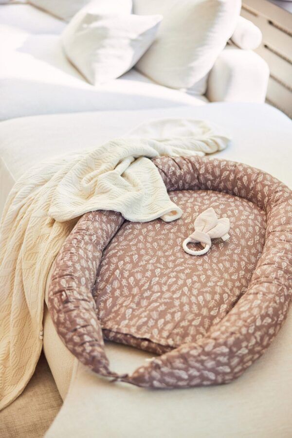 Babynestje Meadow 90 x 52 cm – Chestnut