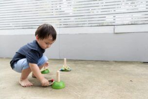 Plan Toys Houten Ringenwerp spel foto 2