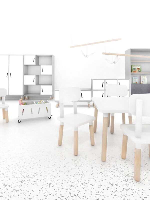 Daley Luke Kindertafel 80 x 80 cm Leeftijd: 5 – 6 jaar