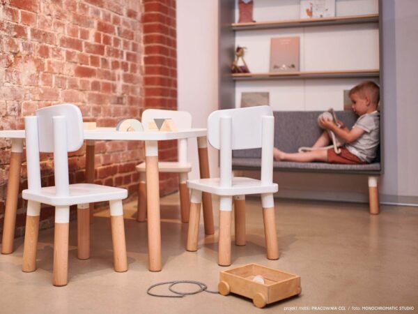 Daley Luke Kindertafel 120 x 80 cm Leeftijd: 5 – 6 jaar