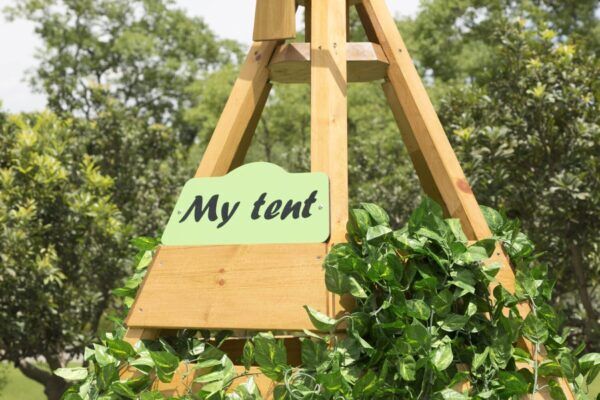 Buiten Houten Tipi