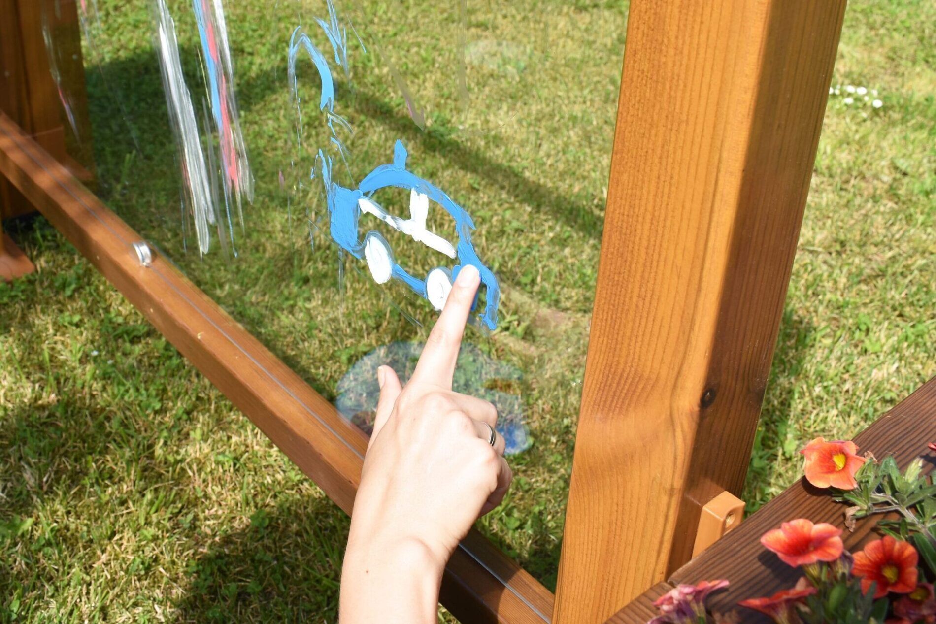 HW1-S142-A_7_Outdoor-1.jpg schilderezel kinderopvang