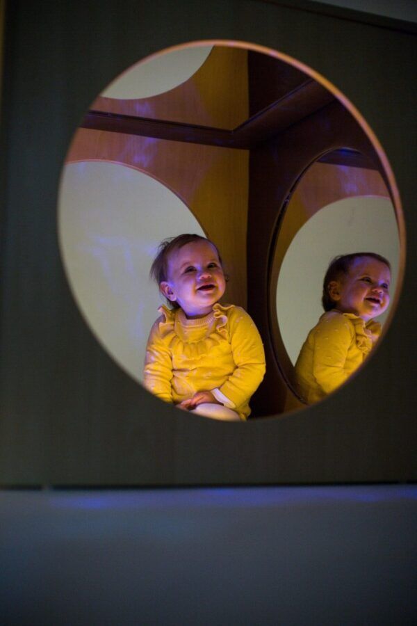 Houten Spiegelkubus – 2 spiegels en vloermat