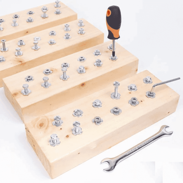 inbussleutel & moeraanzetpanelen – 2 stuks