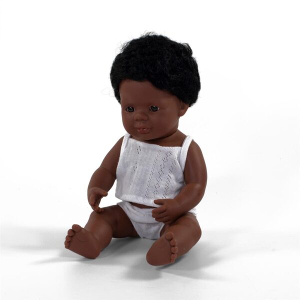 Miniland Pop Afro-Amerikaanse Jongen met haar – 38 cm foto 1