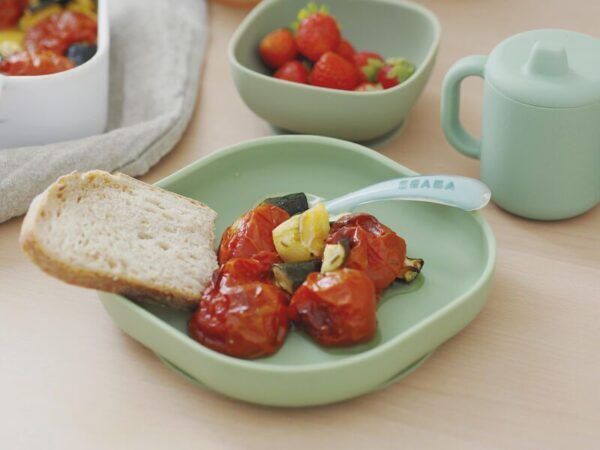 Beaba siliconen bord met zuignap sage green – groen