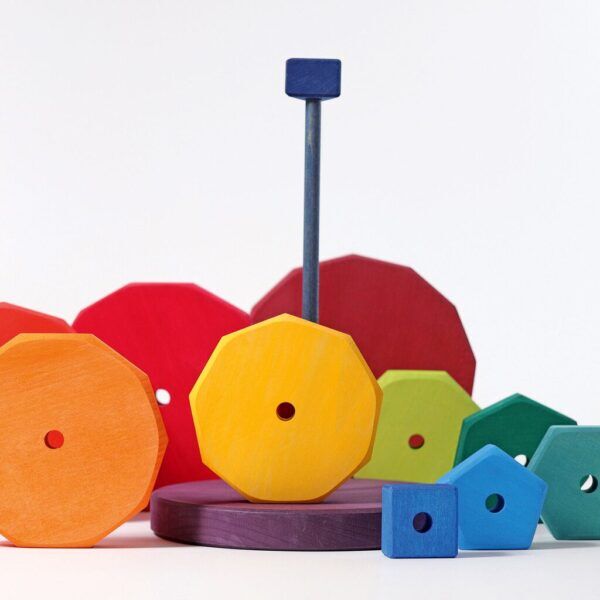 Grimms Gigantische Geometrische Stapeltoren