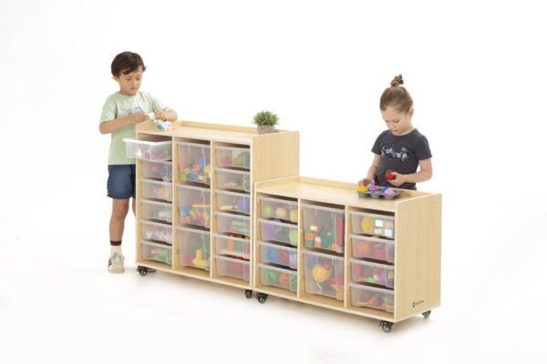 Vakkenkast met 12 kleine en 3 grote bakken