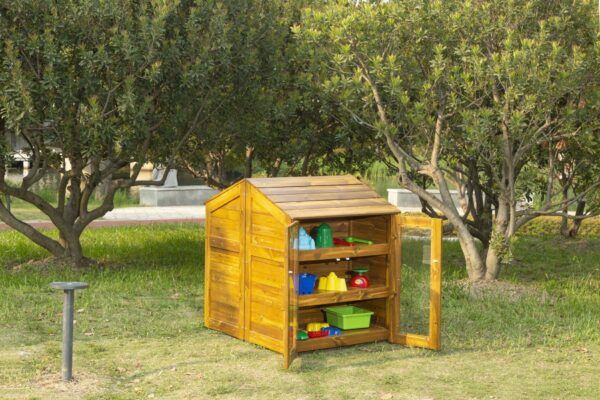 Buitenkast met transparante deuren