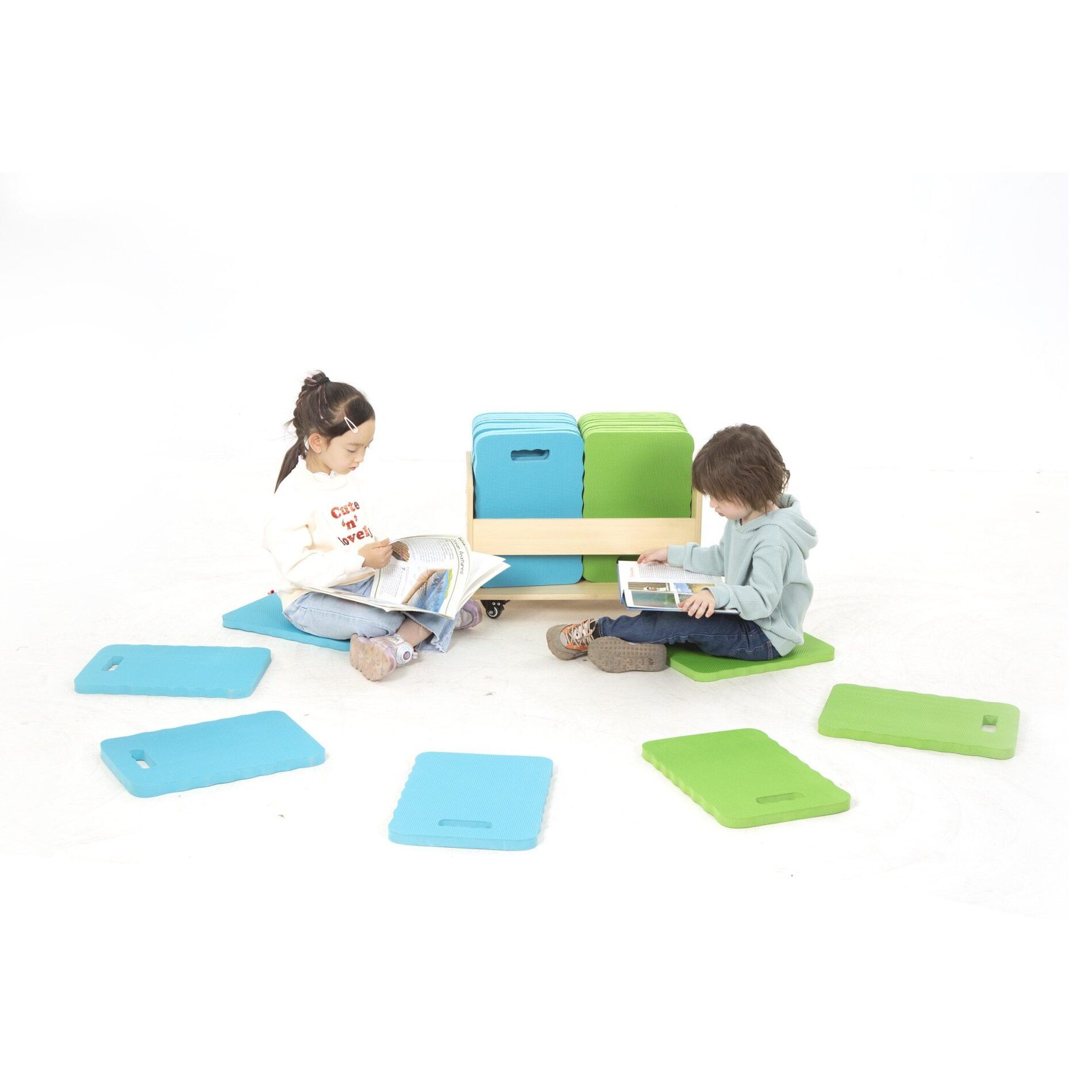 KB1-DG010-A205.jpg zitkussens kinderopvang