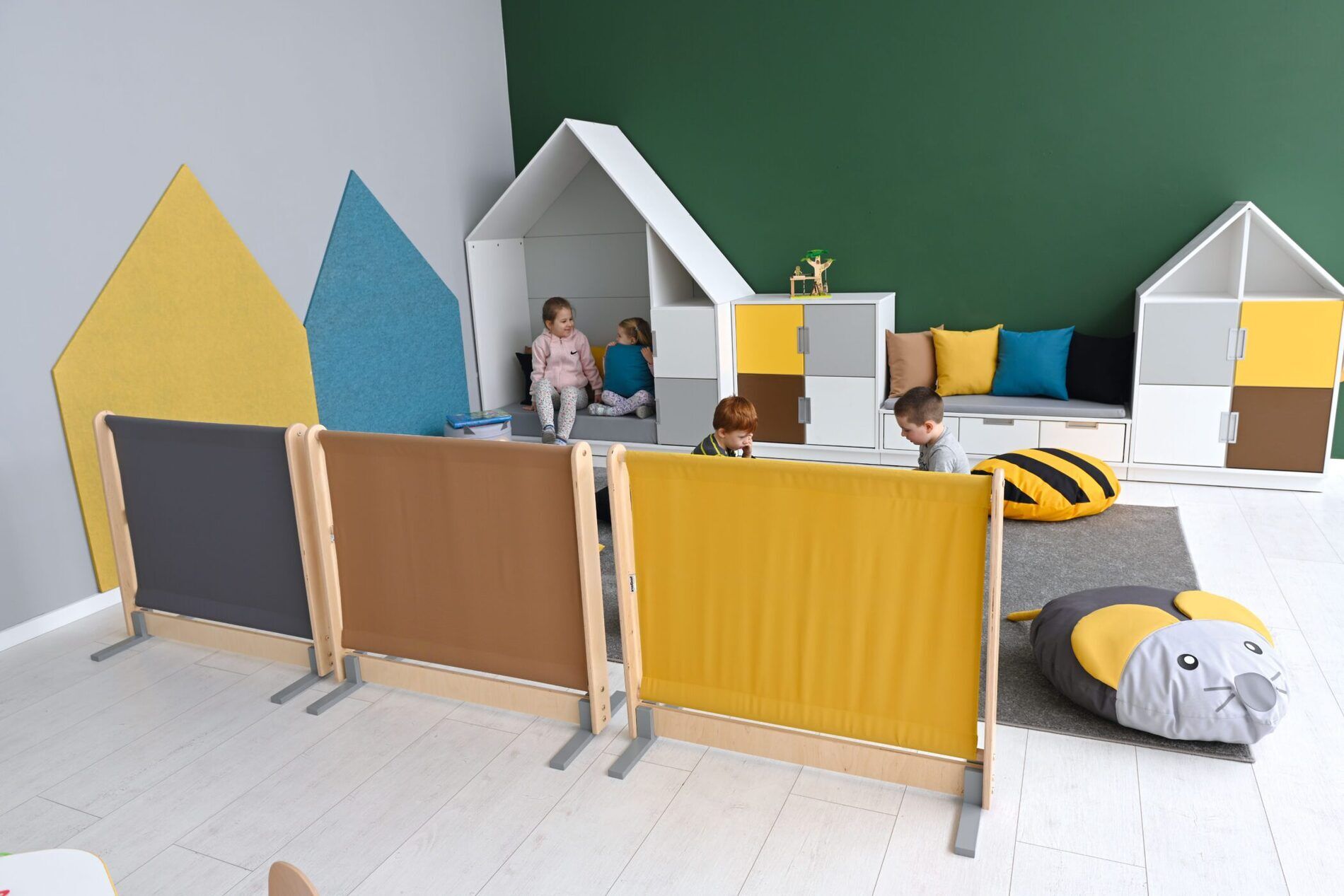 101928_l_23 Ruimteverdeler kinderopvang