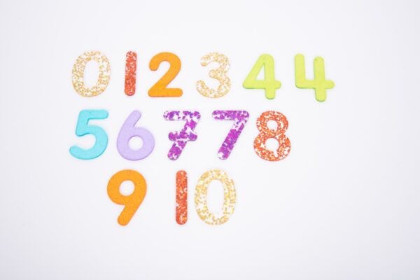 Tickit Regenboog glitter cijfers – 14 stuks foto 1