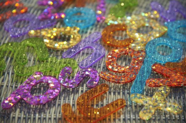 Tickit Regenboog Glitter Letters – 26 stuks