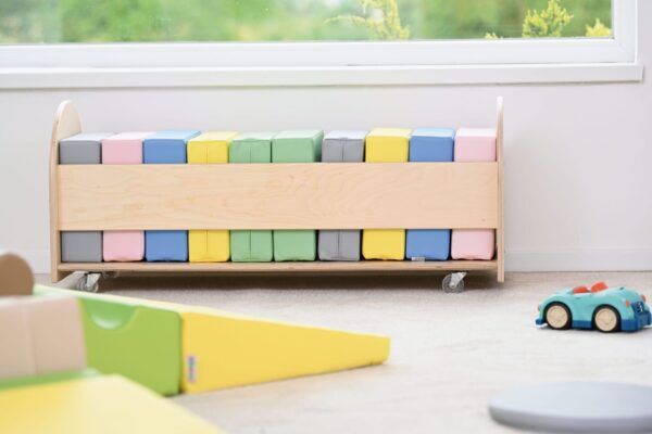 Set van 10 Pastel Poefjes in Trolley