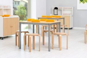 Robuuste Houten BSO Kruk, vanaf 10 jaar foto 2