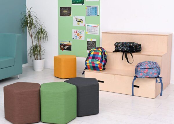 Rechte Tribune – 3 treden