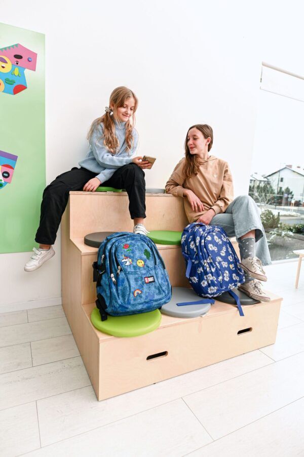 Rechte Tribune – 3 treden