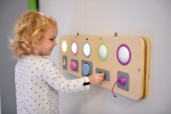 Wandspeelbord Switch and Press