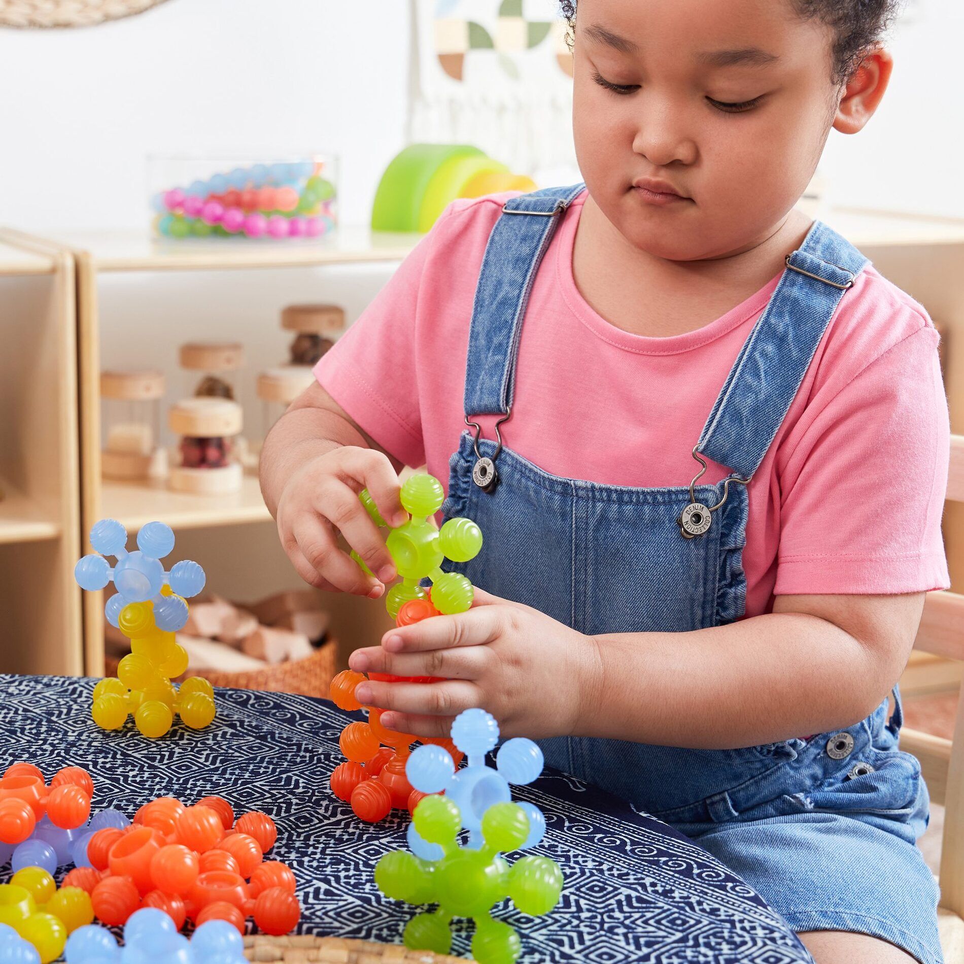 G5310_300589_PolyForm_Star_Connectors_-_35_pc._Set_-_Liftstyle_2 Guidecraft