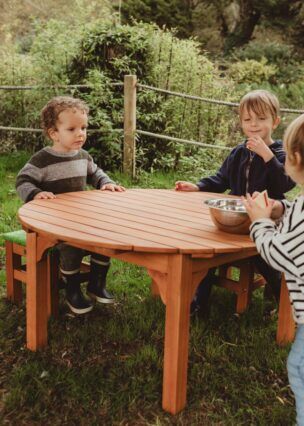 Ronde Buitentafel foto 2