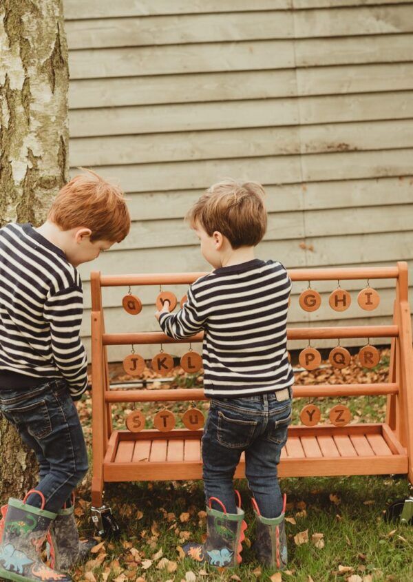 Buiten Leren Letters Station