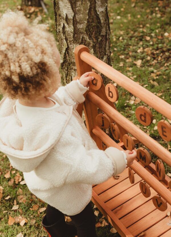 Buiten Leren Letters Station