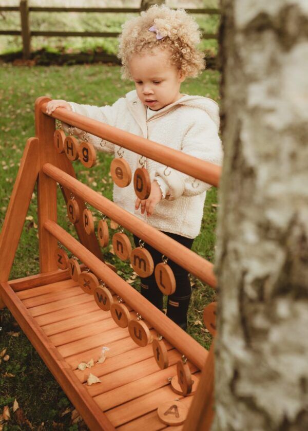 Buiten Leren Letters Station