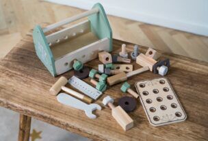 Dantoy Houten Gereedschapskist 26-delig foto 2