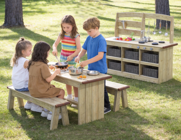 Houten picknicktafel met banken – 3 – 5 jaar