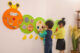 Vigatoys Wandspeelbord Rups Groot